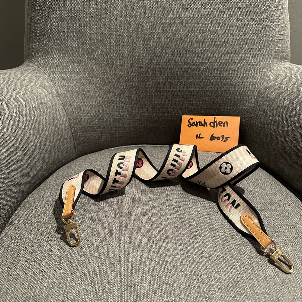 ❌SOLD ❌Louis Vuitton strap